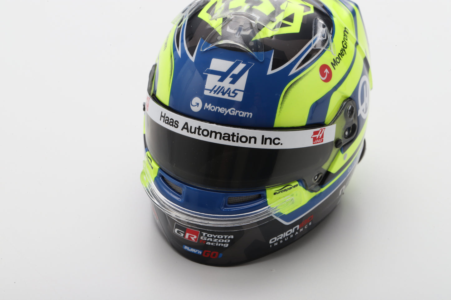 PRE-ORDER - Spark 5HF183 Oliver Bearman Helmet 1/5 - MoneyGram Haas F1 Team 2025