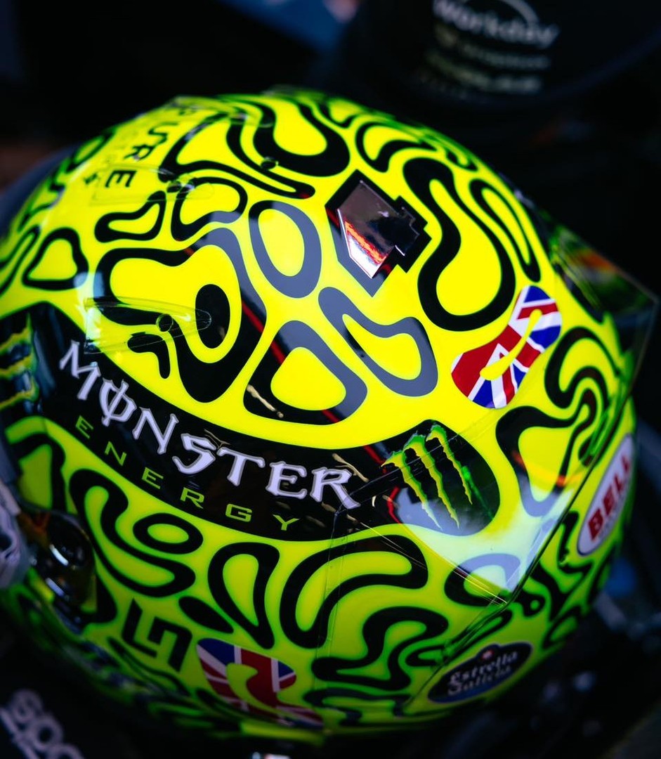 PRECOMMANDE - Spark 5HF217 Casque 1:5 - Lando Norris - McLaren Formula 1 Team - British GP 2025