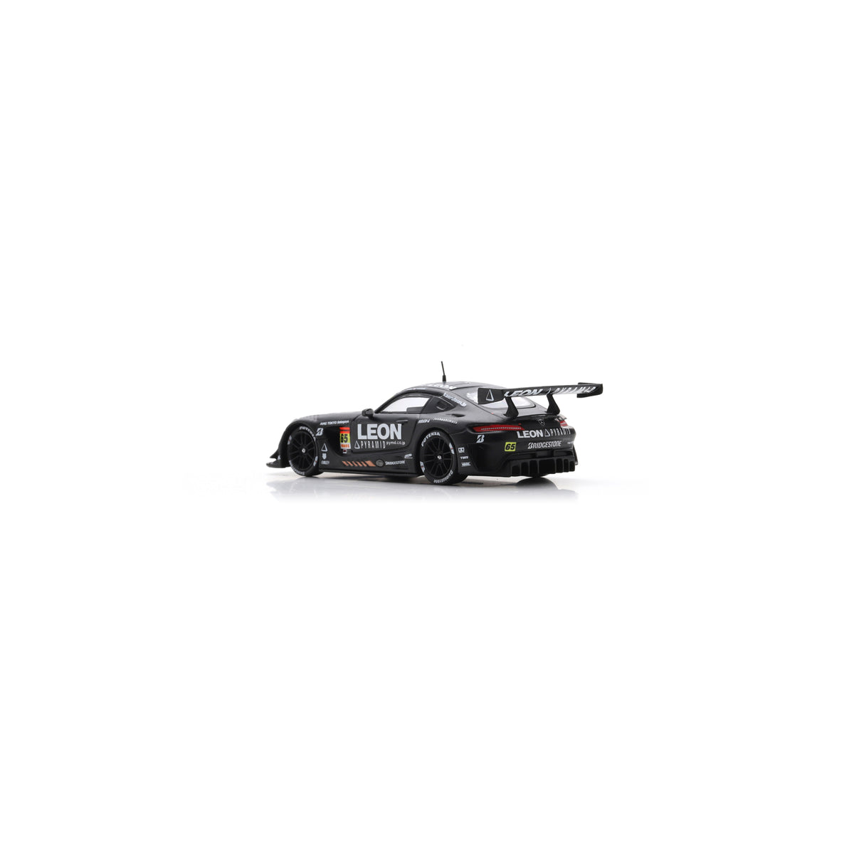 Spark 64SGT25065 1:64 - MERCEDES-AMG N°65 K2 R&D LEON PYRAMID RACING GT300 SUPER GT 2025 N. Gamou - T. Suganami