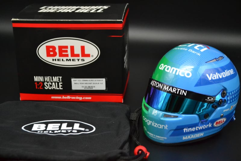 BELL Mini Helmet Helmet 1:2 - Fernando Alonso - Aston Martin Aramco F1 Team - Las Vegas GP 2025