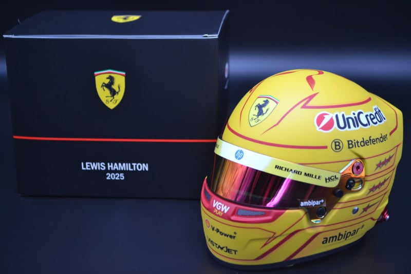 BELL Mini Helmet Casque 1:2 - Lewis Hamilton - Scuderia Ferrari HP - 2025
