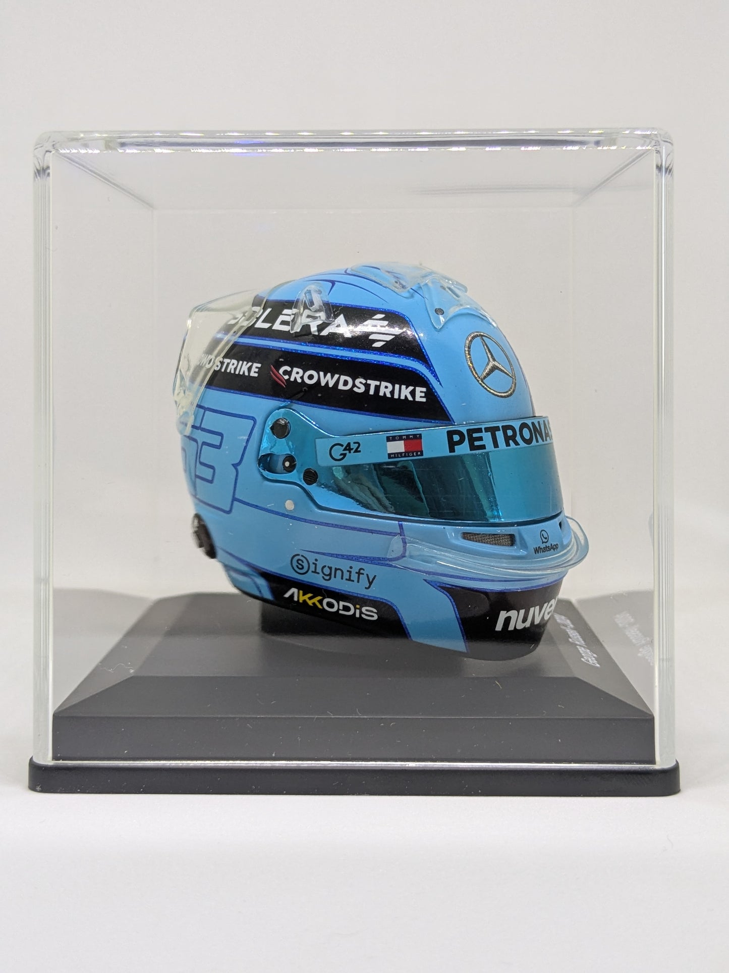 Spark 5HF146 Casque 1:5 - George Russell - Mercedes-AMG F1 Team 2024