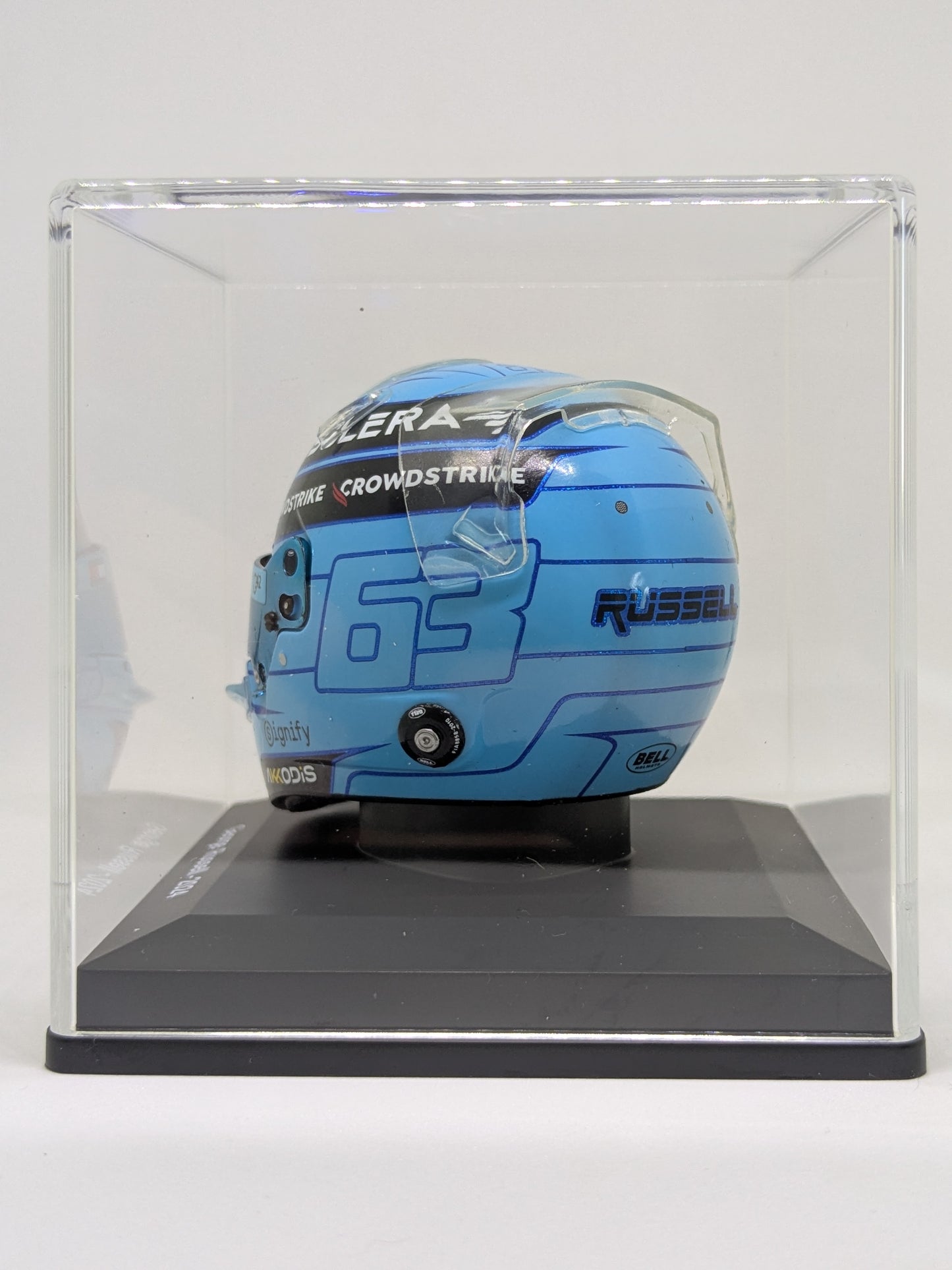 Spark 5HF146 Casque 1:5 - George Russell - Mercedes-AMG F1 Team 2024