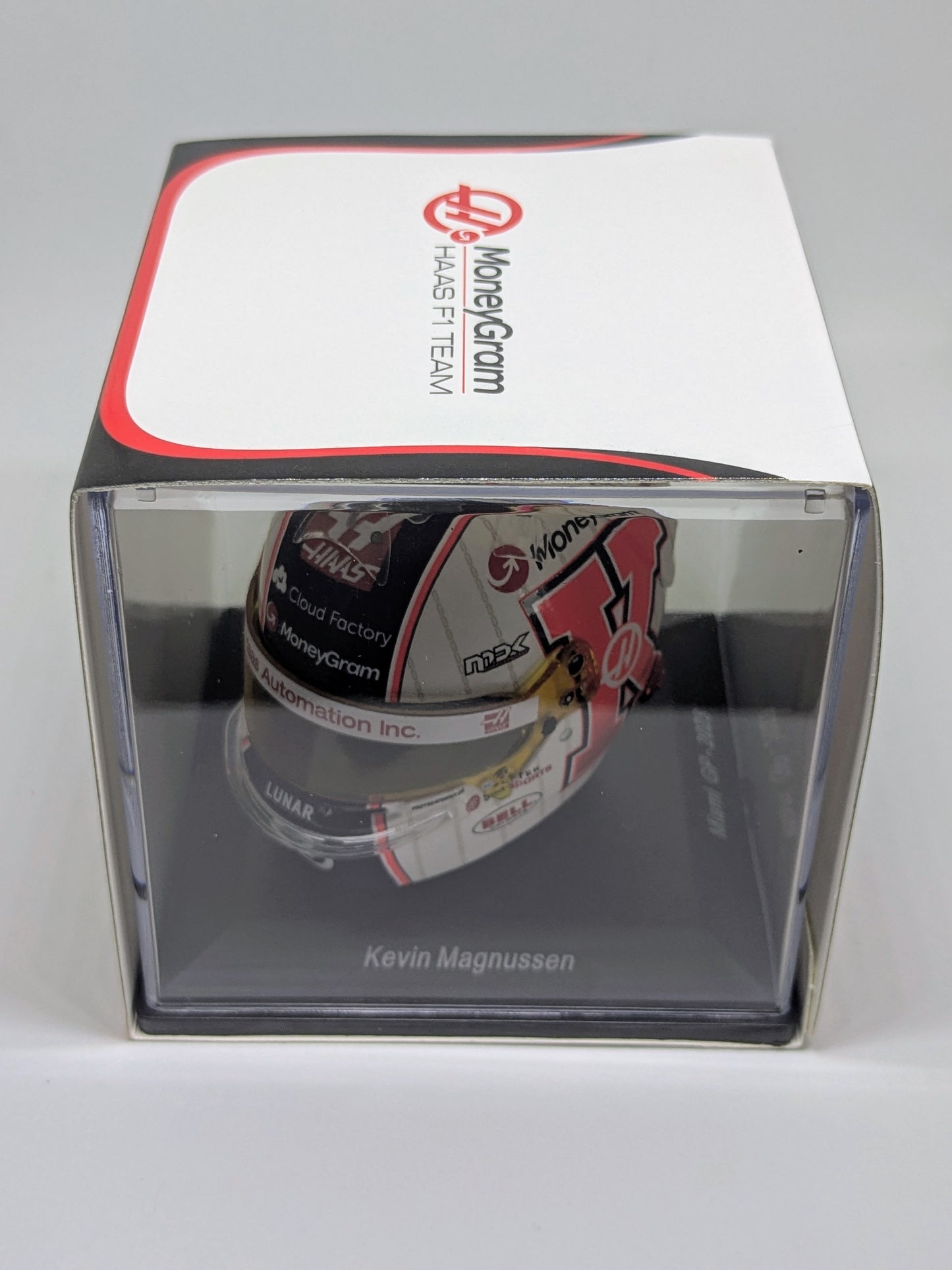 Spark 5HF099 Casque 1:5 - Kevin Magnussen - Haas MoneyGram F1 Team - Miami GP 2023