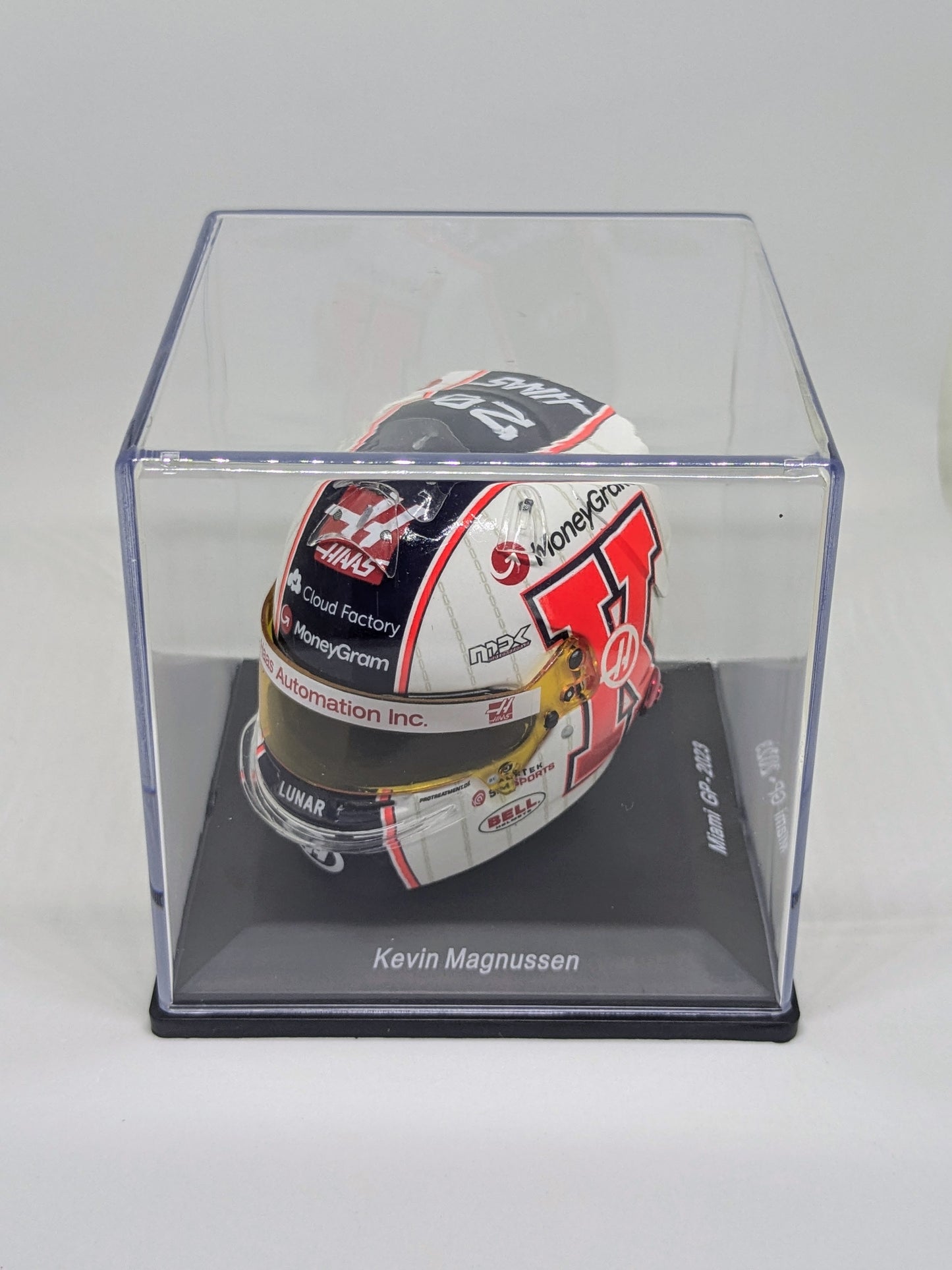 Spark 5HF099 Casque 1:5 - Kevin Magnussen - Haas MoneyGram F1 Team - Miami GP 2023