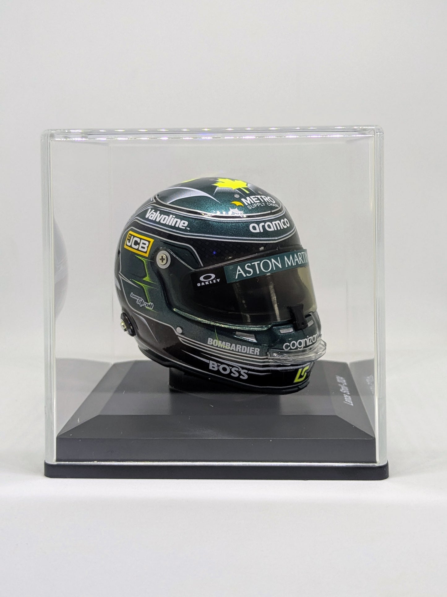 Spark 5HF144 Lance Stroll Helmet 1/5 - Aston Martin 2024