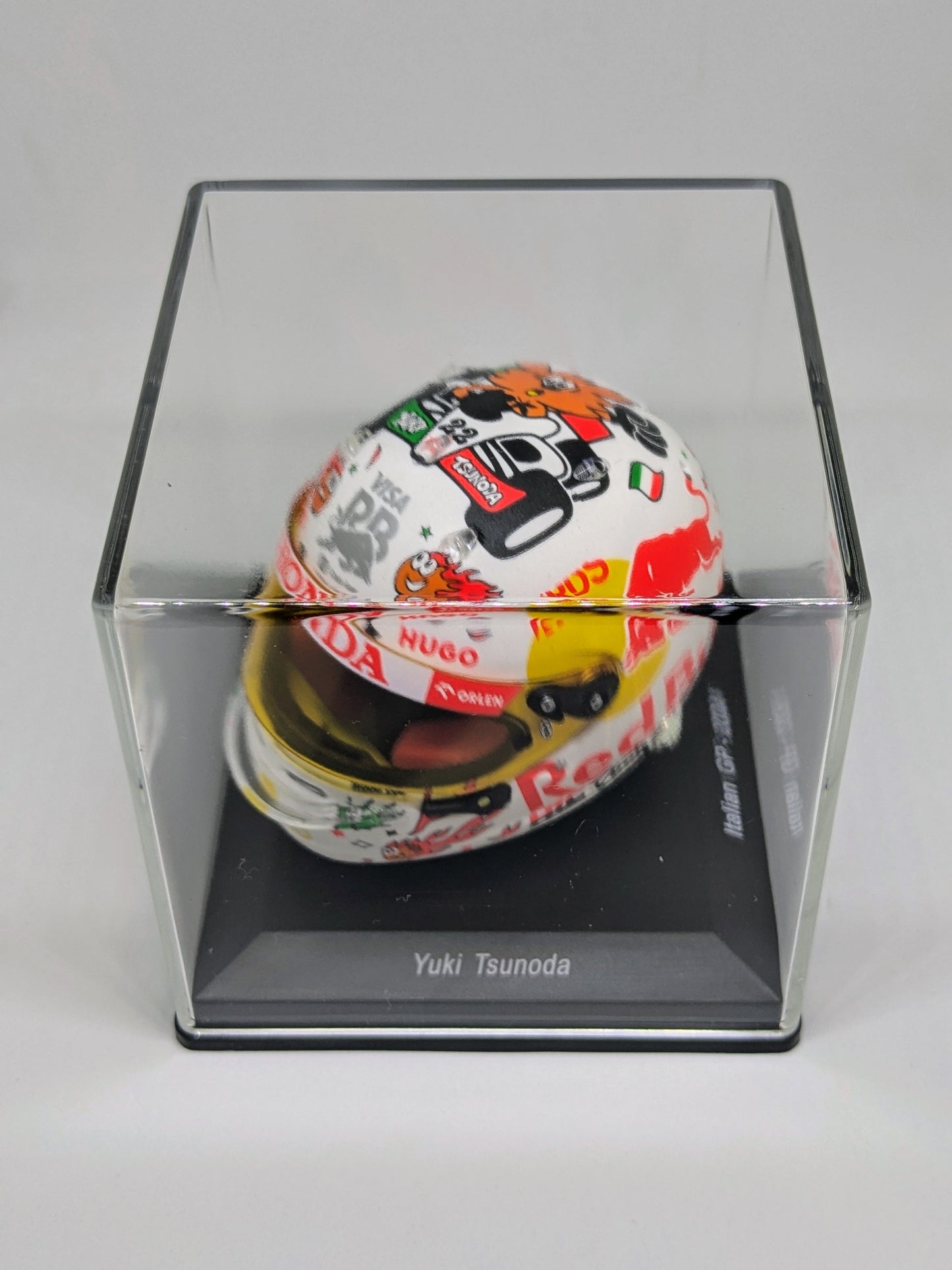 Spark 5HF169 Casque 1:5 - Yuki Tsunoda - Visa Cash App RB Formula One Team - Italian GP 2024