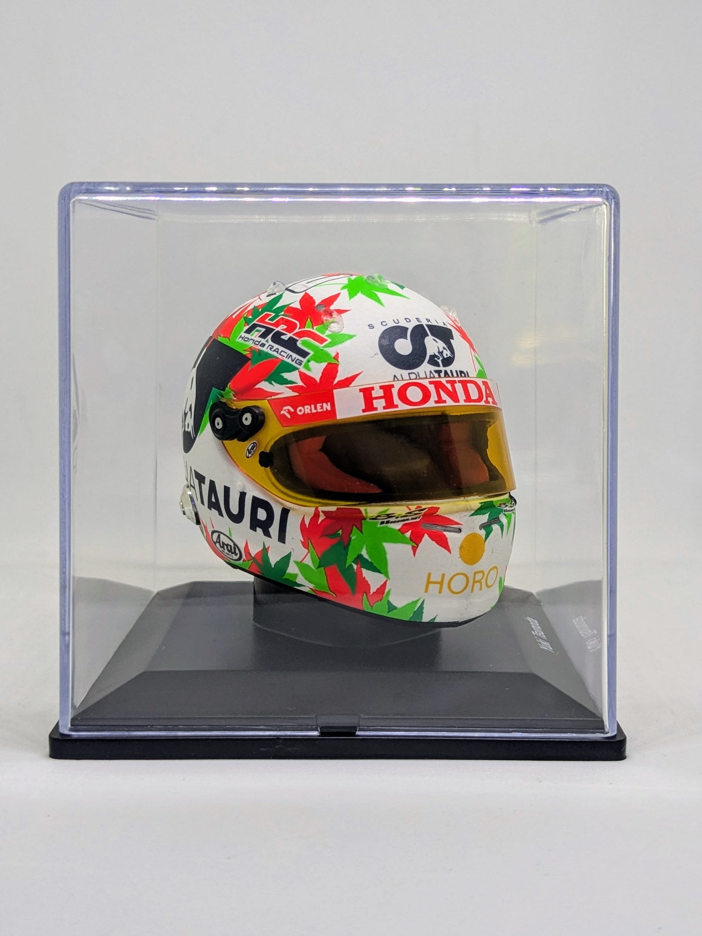 Spark 5HF123 Casque 1:5 - Yuki Tsunoda - Scuderia AlphaTauri - Italian GP 2023