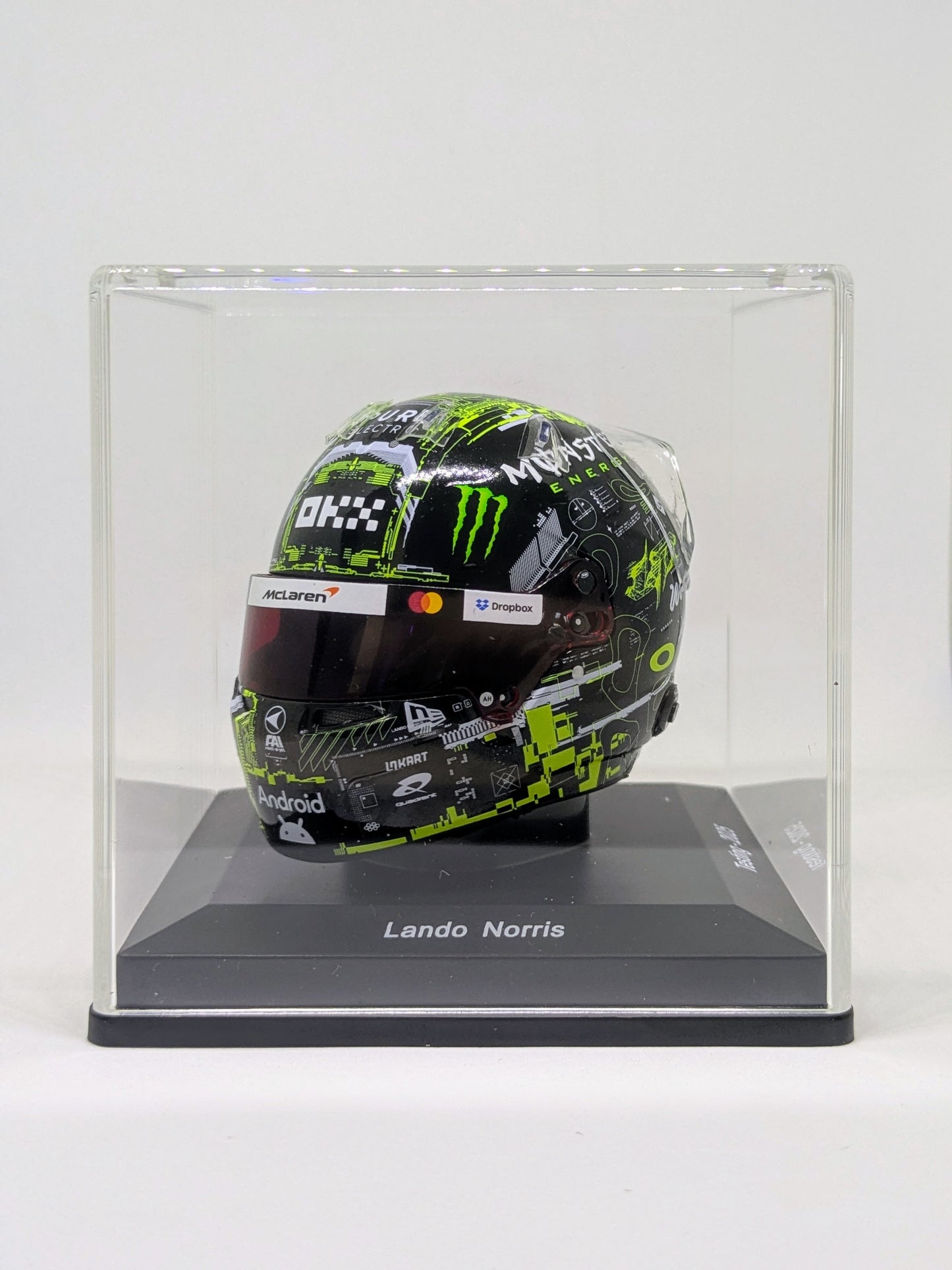 Spark 5HF187 Helmet 1:5 - Lando Norris - McLaren Testing 2025