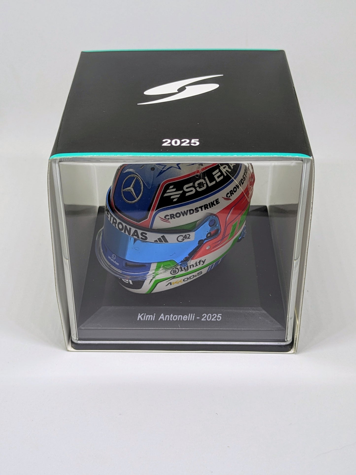 Spark 5HF186 Helmet 1:5 - Kimi Antonelli - Mercedes-AMG Petronas F1 Team 2025