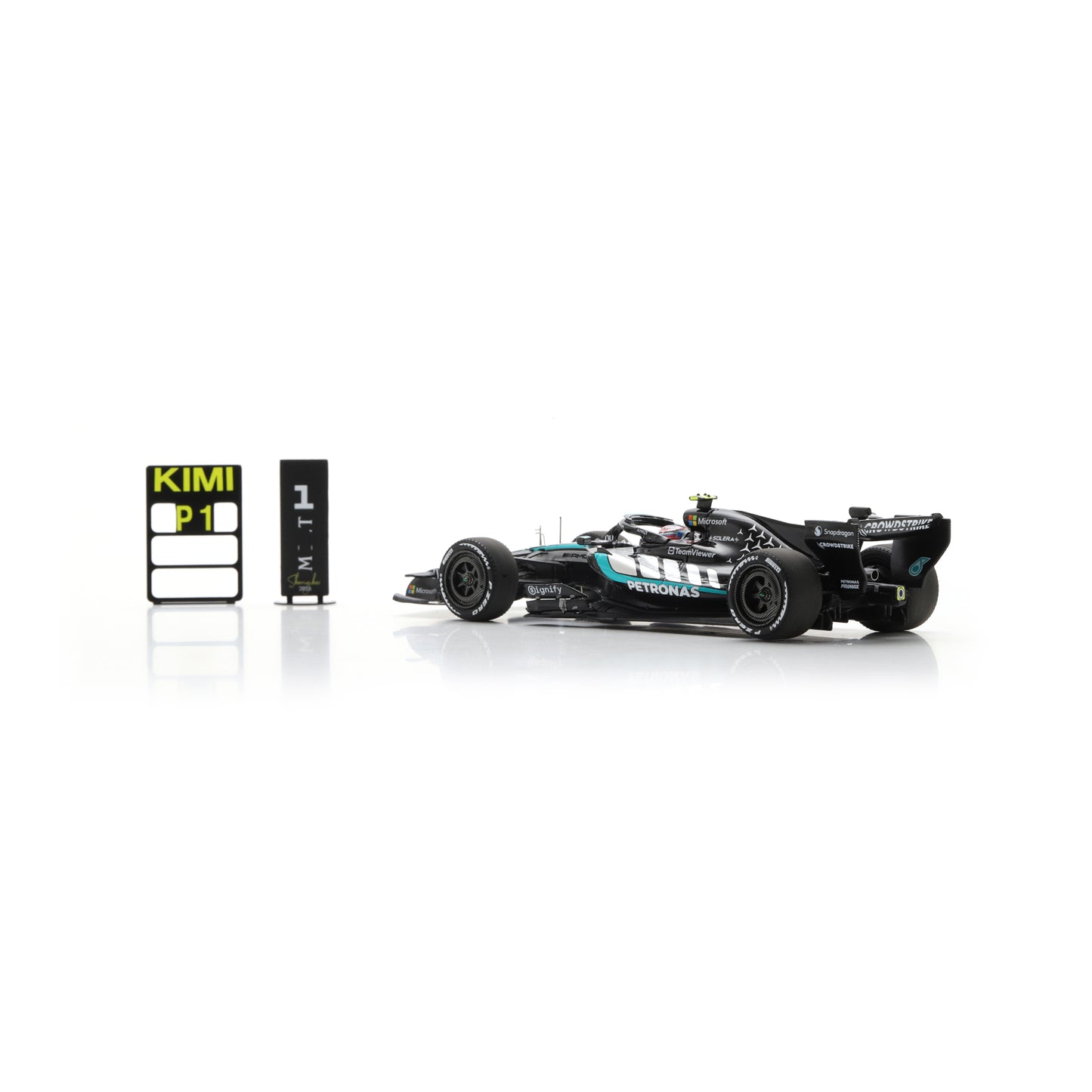 Spark S9381 1:43 - Mercedes-AMG PETRONAS Formula One Team W17 No.12 Winner Chinese GP 2026 Kimi Antonelli Bigger base plate & pit board