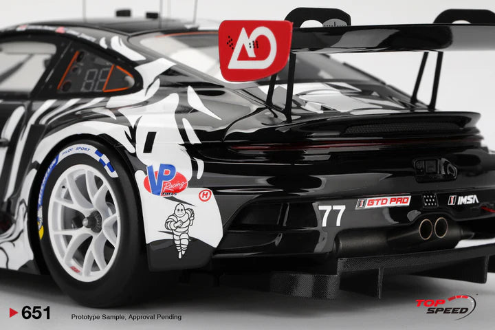 PRECOMMANDE - Top Speed TS0651 1:18 - PORSCHE 911 (992) GT3 R N°77 GTD PRO AO Racing Petit Le Mans 2025 L. Heinrich - K. Bachler - M. Christensen