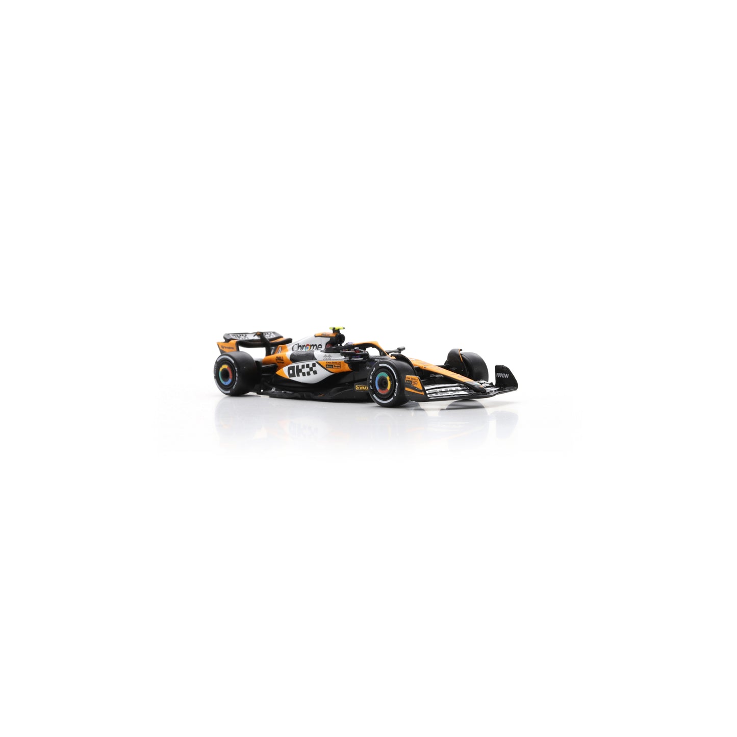 Spark Y409 1:64 - McLaren MCL38 McLaren No.4 Winner Singapore GP 2024 Lando Norris
