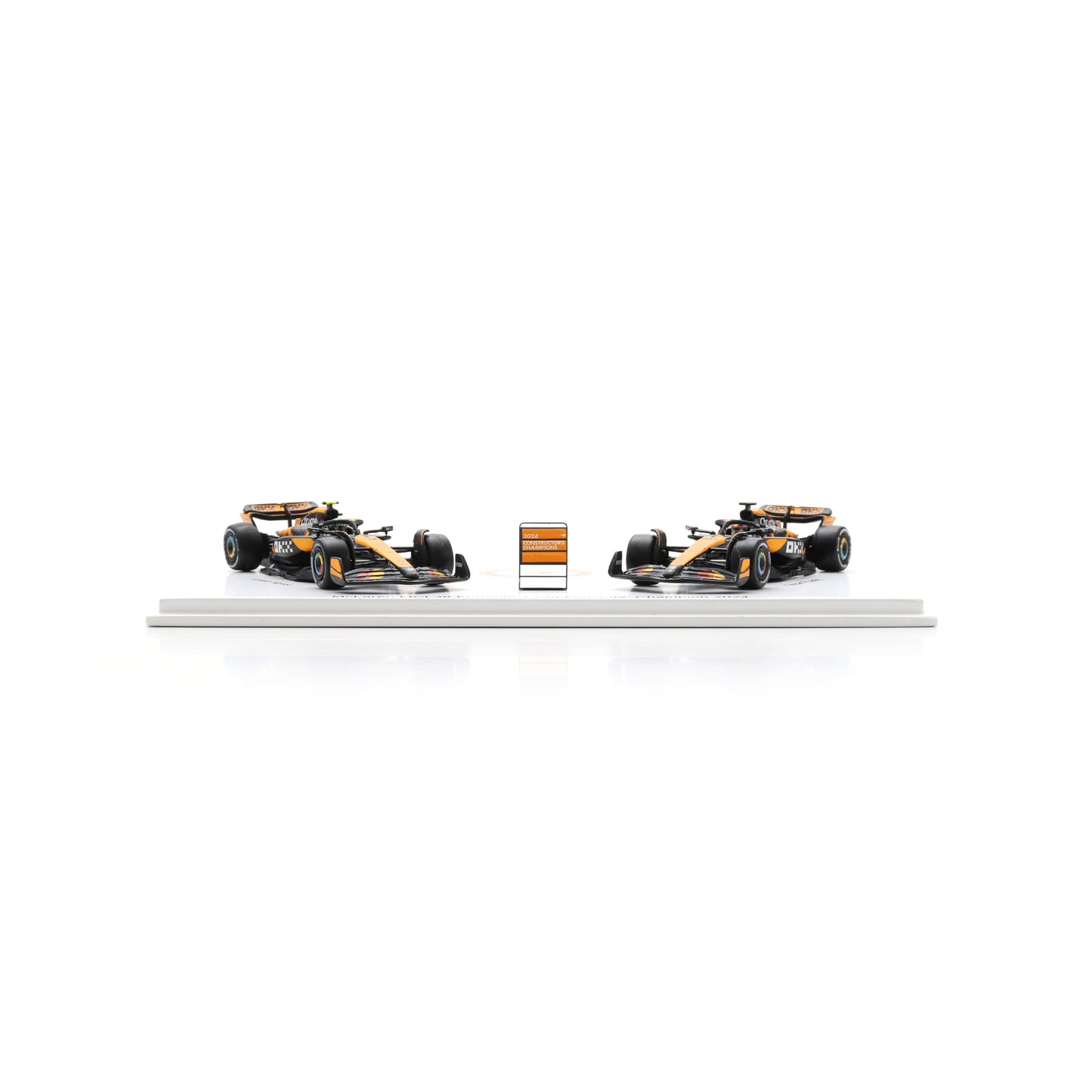 Spark Y418 1:64 - McLaren MCL38 No.4 & No.81 Formula 1 Constructors' Champion 2024 Lando Norris & Oscar Piastri (with pit board)