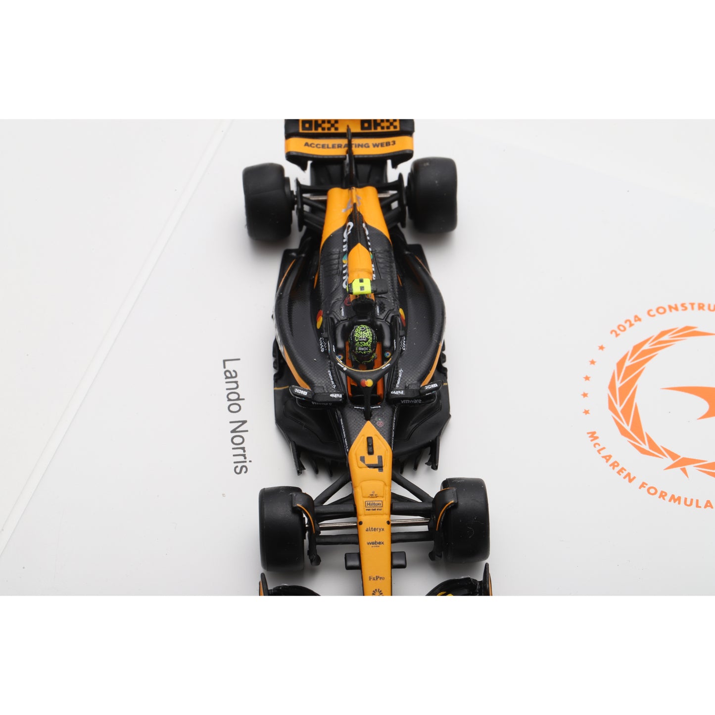 Spark Y418 1:64 - McLaren MCL38 No.4 & No.81 Formula 1 Constructors' Champion 2024 Lando Norris & Oscar Piastri (with pit board)