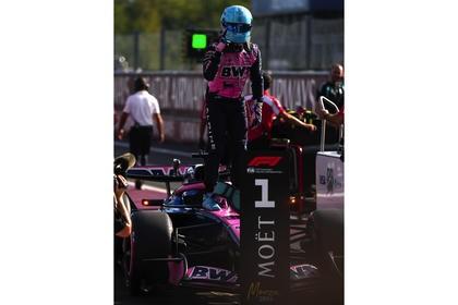 PRECOMMANDE - Spark S9330 1:43 - ALPINE A526 N°10 BWT Alpine F1 Team Italy GP 2026 First Pole Position Pierre Gasly with pit board