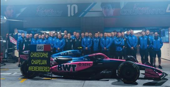 PRE-ORDER - Spark S9673 1:43 - ALPINE A525 N°10 BWT Alpine Formula One Team Las Vegas GP 2025 Pierre Gasly with Pit board