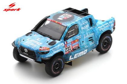 PRECOMMANDE - Spark S5888 1:43 - TOYOTA Hilux N°231 22th Dakar 2023 R. Dumas - M. Delfino