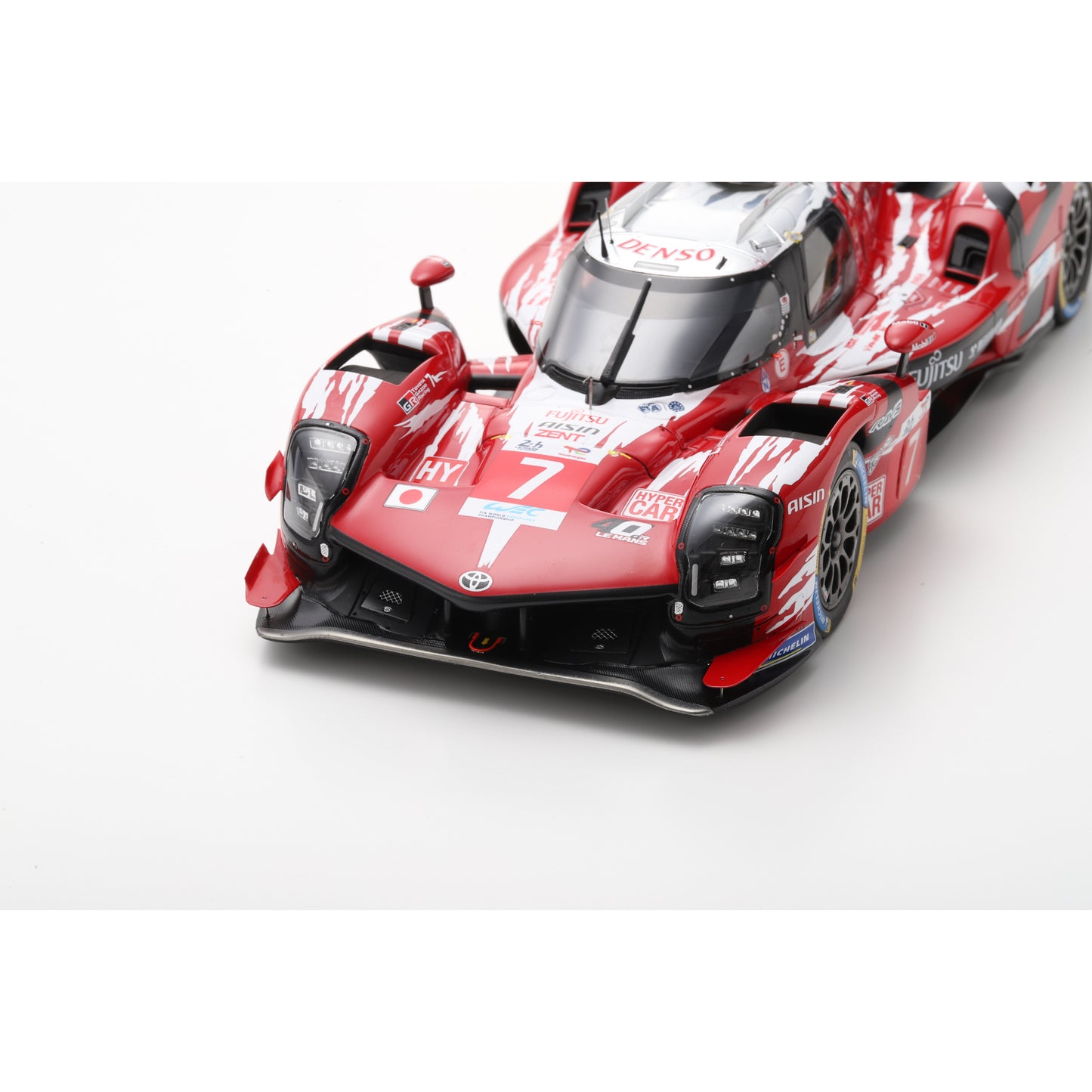 Spark 18S1055 1:18 - Toyota GR010 - Hybrid No.7 TOYOTA GAZOO RACING 5th Le Mans 24H 2025 M. Conway - K. Kobayashi - N. De Vries