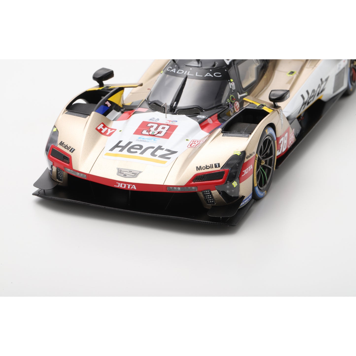 Spark 18S1062 1:18 - Cadillac V-Series.R No.38 CADILLAC HERTZ TEAM JOTA 7th Le Mans 24H 2025 E. Bamber - S. Bourdais - J. Button