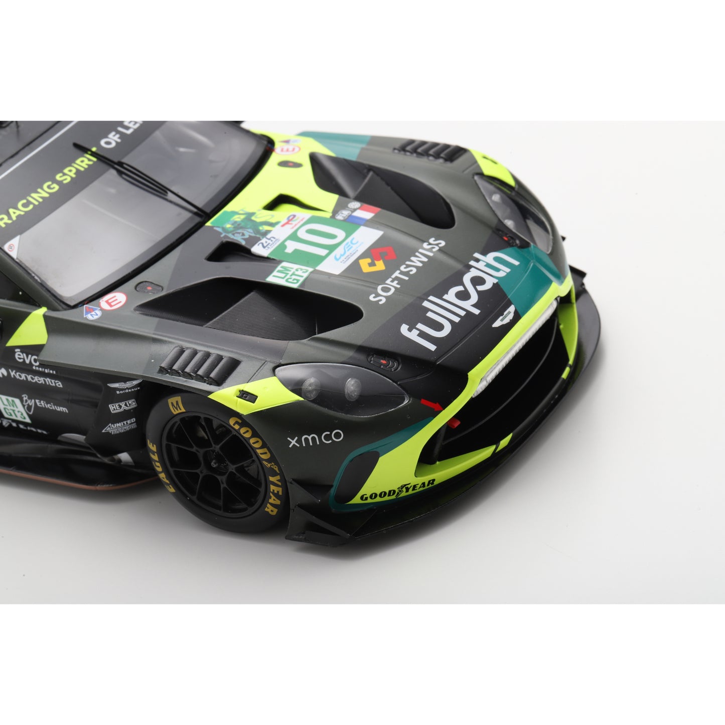 Spark 18S1070 1:18 - Aston Martin Vantage AMR LMGT3 No.10 RACING SPIRIT OF LEMAN Le Mans 24H 2025 D. Deboer - V. Hasse Clot - E. Barrichello