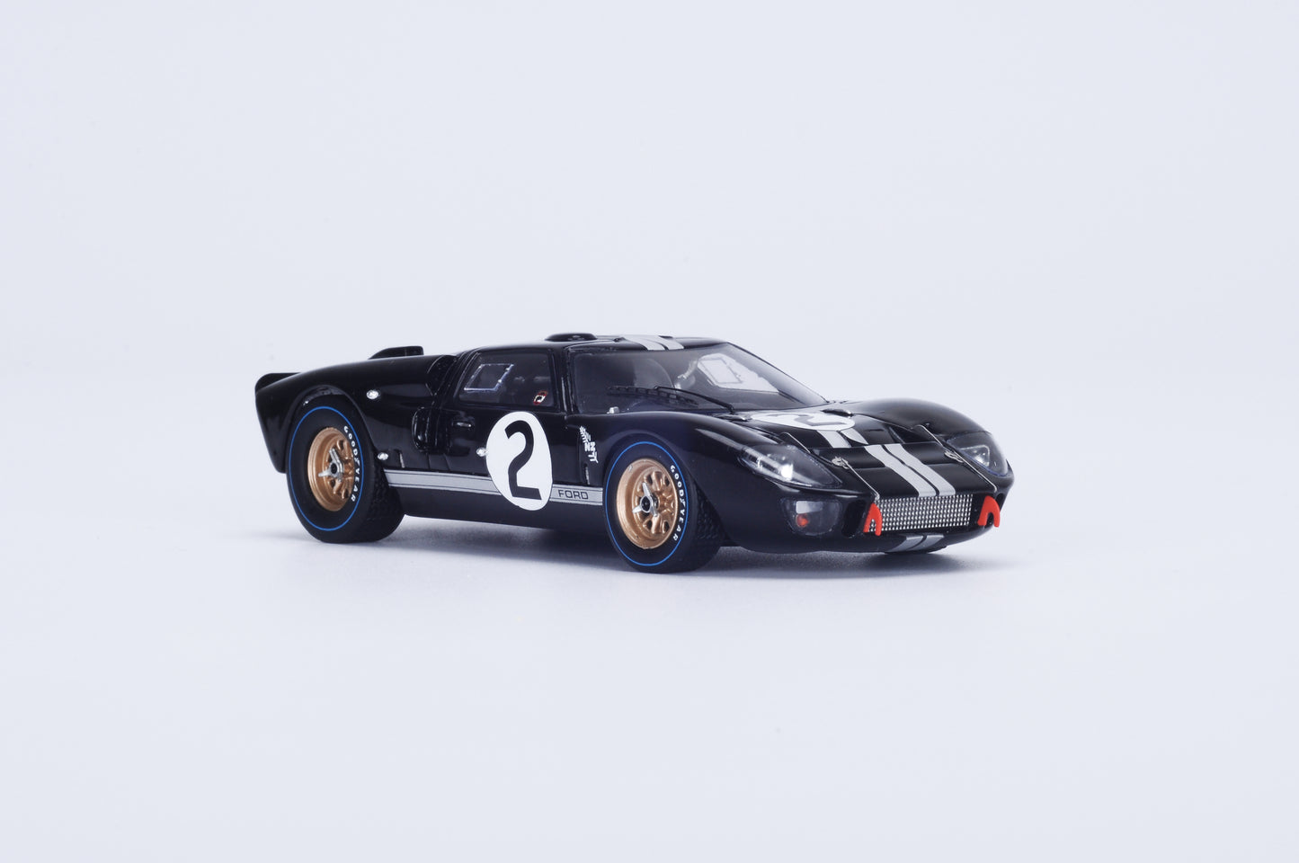 Spark 43LM66 1:43 - Ford Mk II No.2 Winner 24H Le Mans 1966 B. McLaren - C. Amon