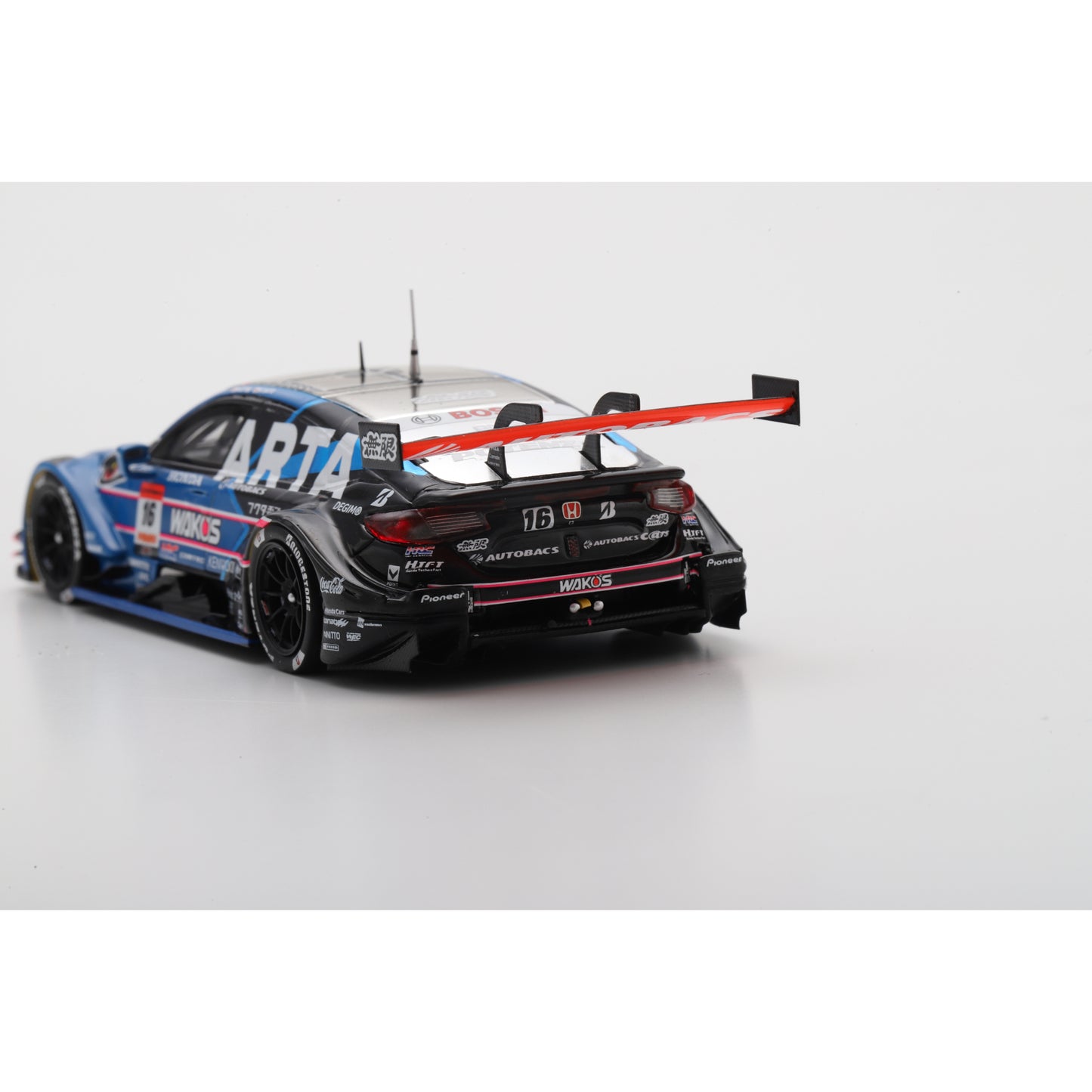 Spark 64SGT25016 1/64 - HONDA CIVIC TYPE R-GT N°16 ARTA MUGEN GT500 SUPER GT 2025 H. Otsu - R. Sato 