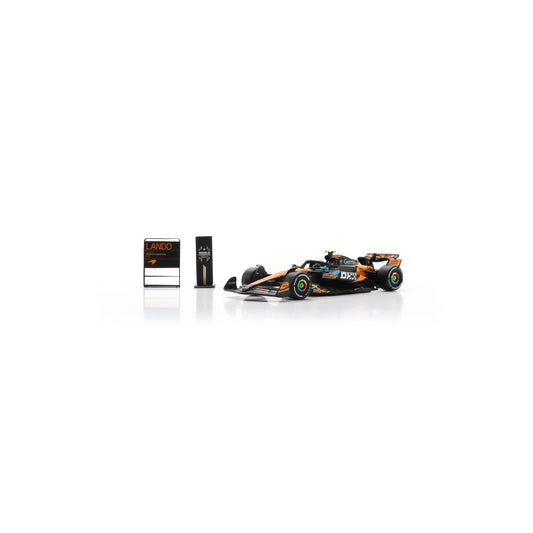 Spark 64S078 1:64 - McLaren MCL39 No.4 3rd Abu Dhabi GP 2025 Lando Norris F1 Drivers' World Champion 2025 with pit board