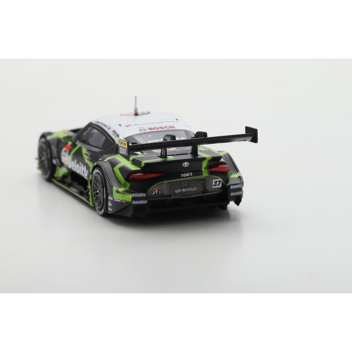 Spark 64SGT25037 1:64 - TOYOTA GR Supra N°37 TGR TEAM Deloitte TOM'S GT500 SUPER GT 2025  U. Sasahara - G. Alesi