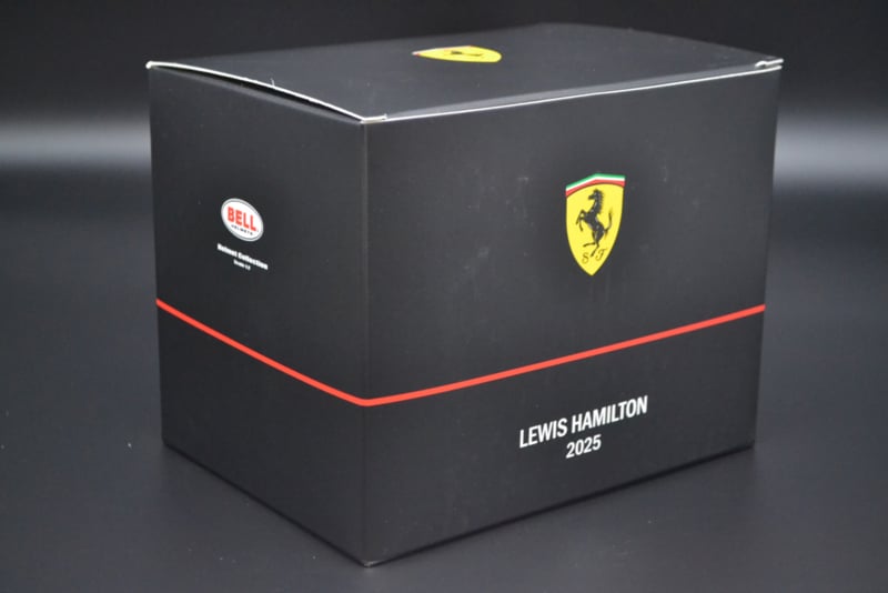 BELL Mini Helmet Casque 1:2 - Lewis Hamilton - Scuderia Ferrari HP - 2025