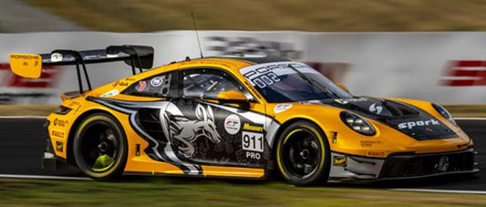 PRECOMMANDE - Spark AS082 1:43 - Porsche 911 GT3R No.911 Absolute Racing 6th Bathurst 12H 2025 A. Picariello - A. Guven - M. Campbell Limited (300ex.)