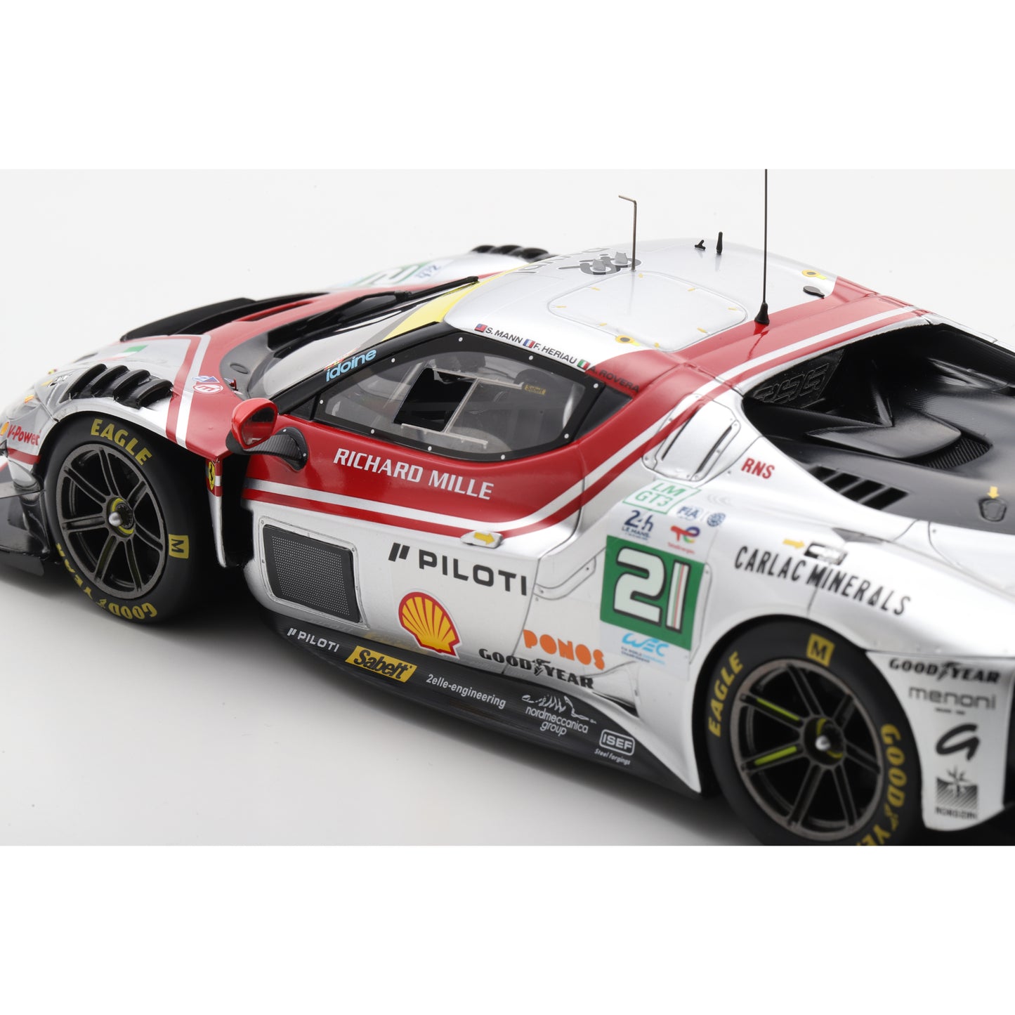 Looksmart LS18LM056 1:18 - Ferrari 296 LMGT3 No.21 VISTA AF CORSE Le Mans 24H 2025 2nd Place F. Heriau – S. Mann – A. Rovera