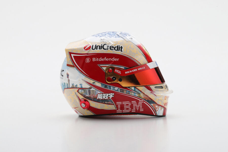 Looksmart LSHEL010 Casque 1:5 - Zhou Guanyu – Scuderia Ferrari HP - 2025