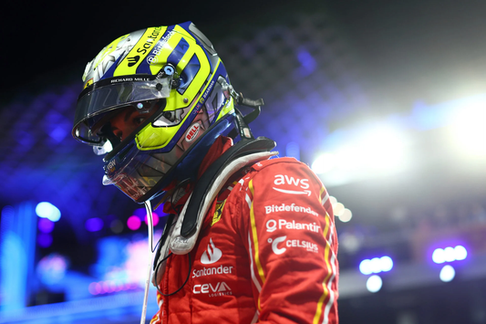 PRE-ORDER - Looksmart LSHEL019 Helmet 1:5 - Oliver Bearman – Scuderia Ferrari HP Saudi Arabia GP 2024