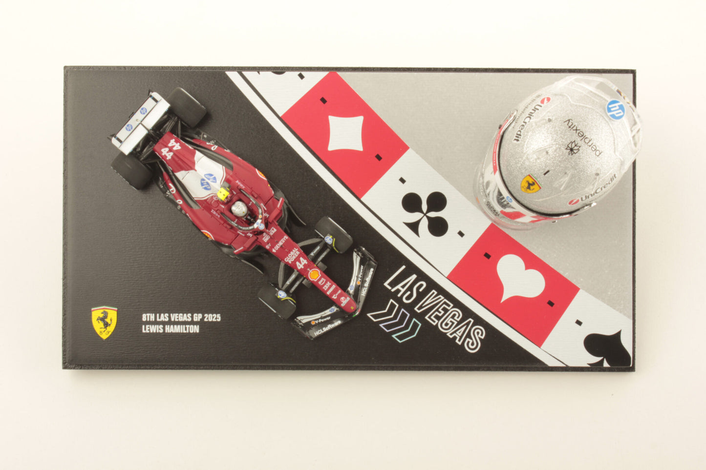 PRECOMMANDE - Looksmart LSSET01 1:43 + 1:5 - Las Vegas GP 2025 – Lewis Hamilton - RACING SET WITH MODEL IN SCALE 1:43 AND HELMET IN SCALE 1:5