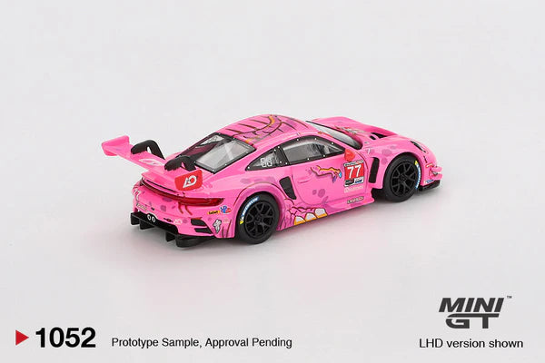 PRECOMMANDE - Mini-GT MGT01052-L 1:64 - PORSCHE 911 (992) GT3 R N°77 AO Racing Road America 2024  L. Heinrich - J. Andlauer