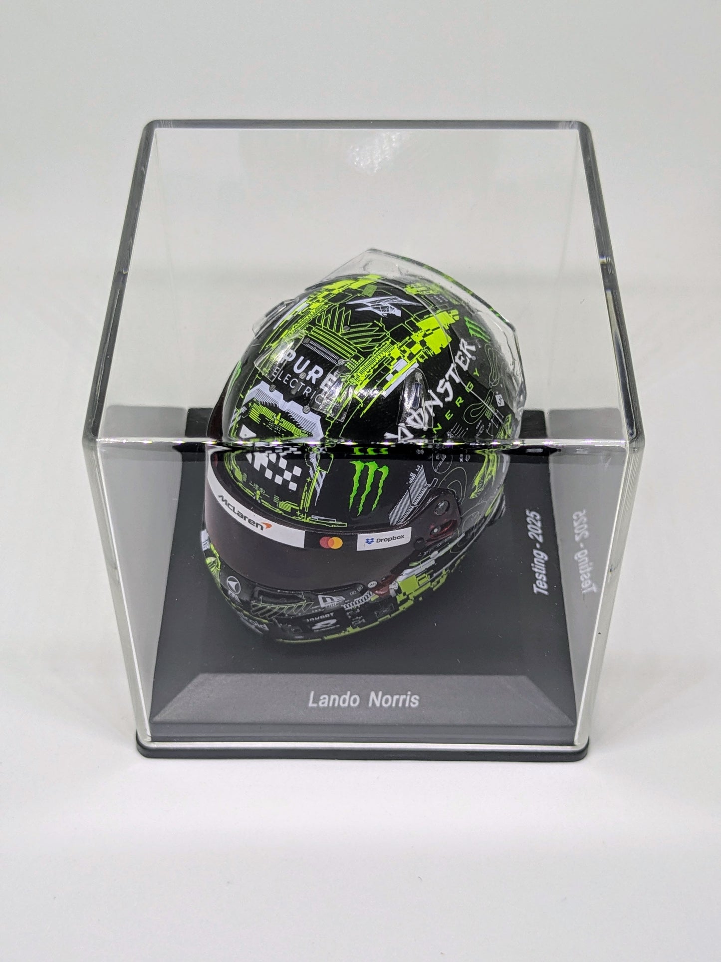 Spark 5HF187 Casque 1:5 - Lando Norris - McLaren Testing 2025