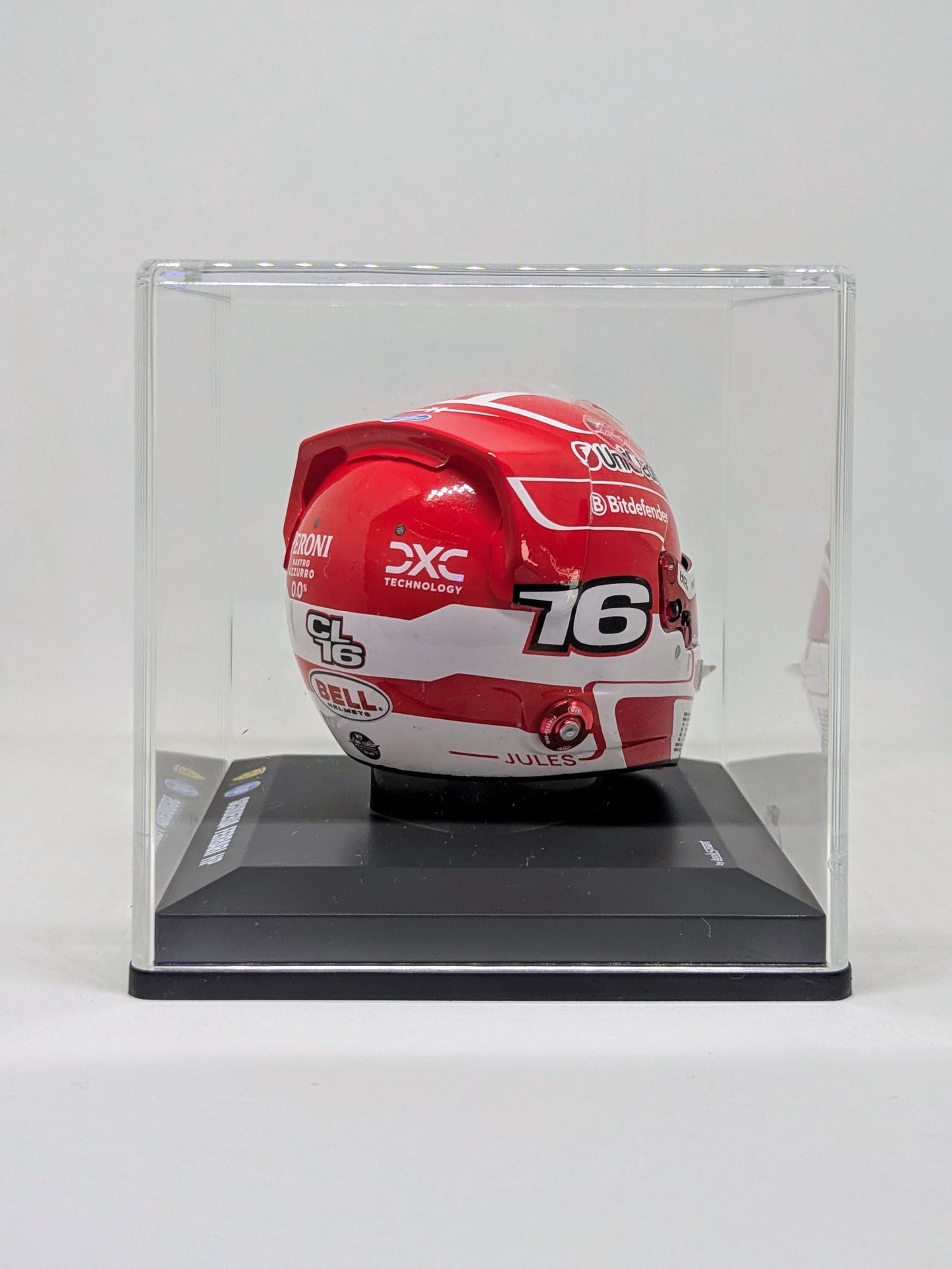 Looksmart LSHEL009 Casque 1:5 - Charles Leclerc – Scuderia Ferrari HP 2025 Season