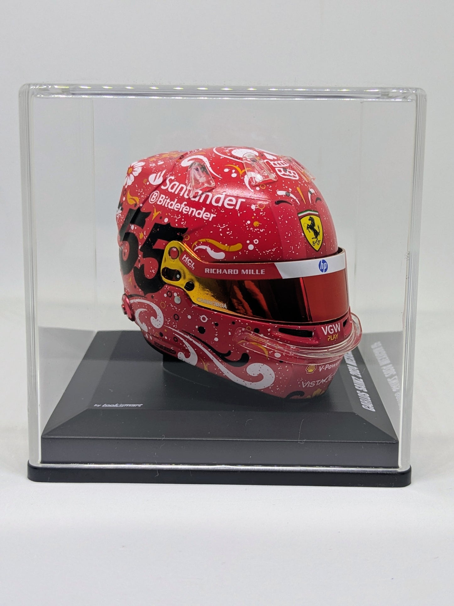 Looksmart LSHEL007 Helmet 1:5 - Carlos Sainz Jr - Scuderia Ferrari HP Mexican GP 2024 WINNER