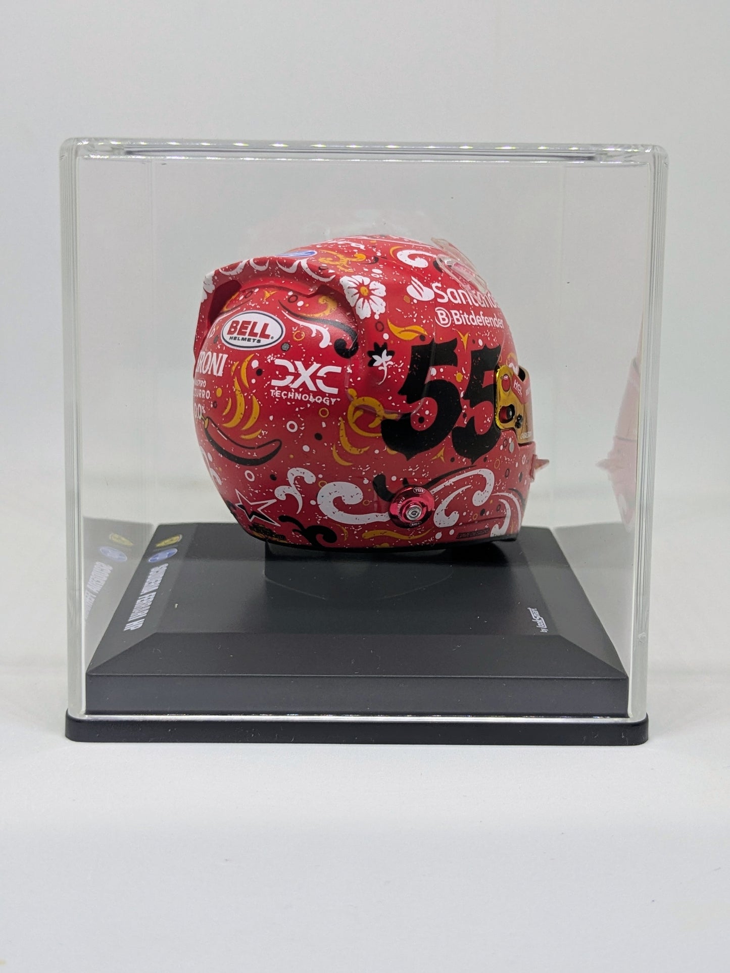 Looksmart LSHEL007 Helmet 1:5 - Carlos Sainz Jr - Scuderia Ferrari HP Mexican GP 2024 WINNER