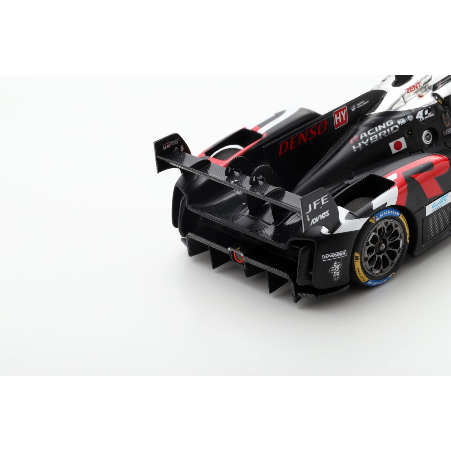 Spark S9260 1:43 - TOYOTA GR010 - Hybrid N°8 - TOYOTA GAZOO RACING - Le Mans 24H 2025 S. Buemi - B. Hartley - R. Hirakawa 
