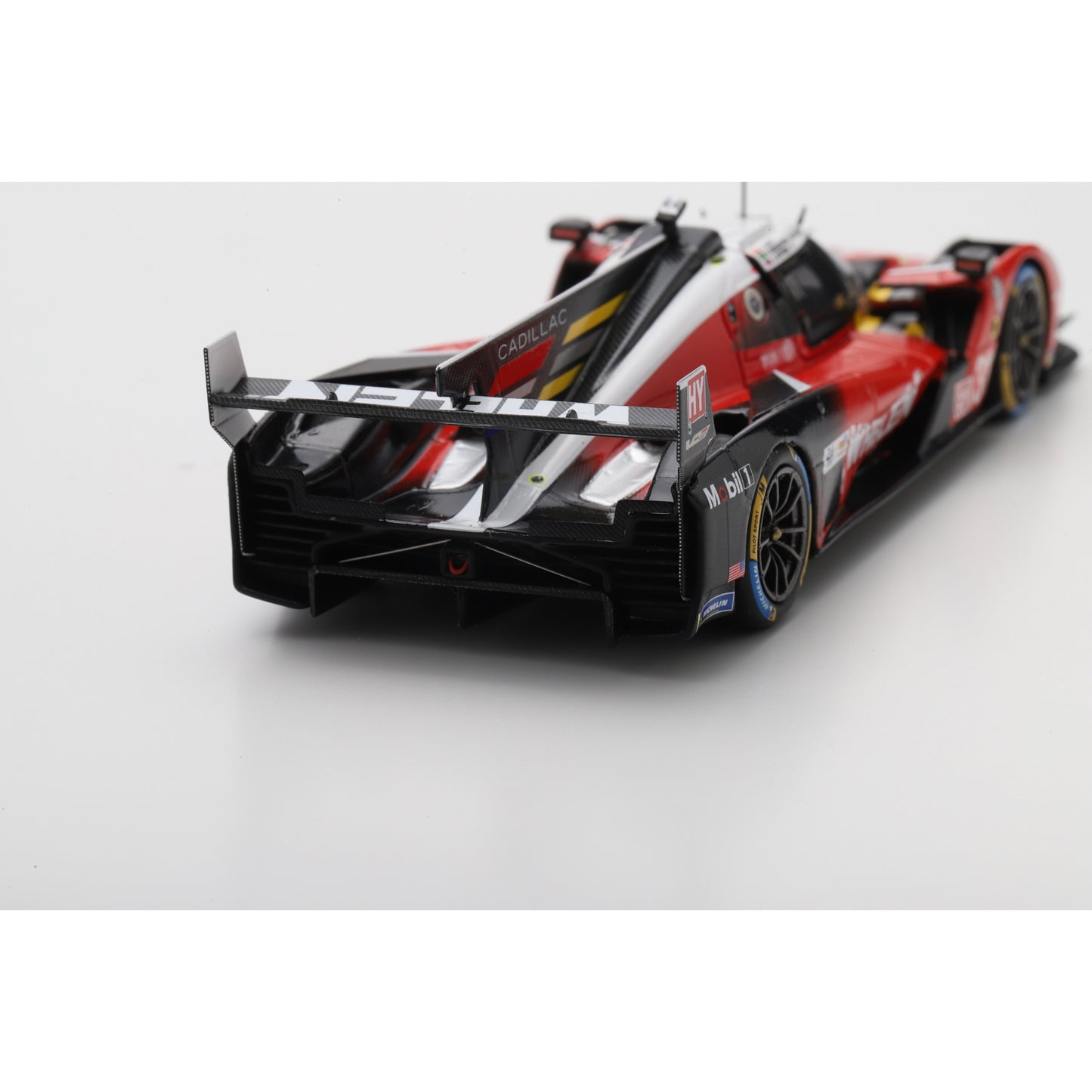 Spark S9271 1:43 - CADILLAC V-Series.RN°311 - CADILLAC WHELEN - Le Mans 24H 2025 J. Aitken - F. Drugovich - F. Vesti 