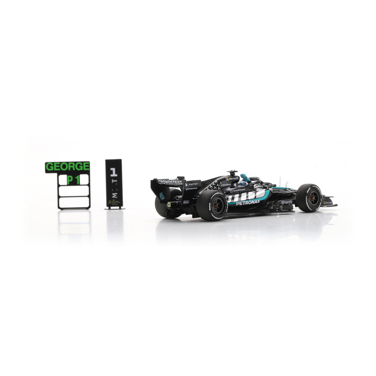 Spark S9380 1:43 - Mercedes-AMG PETRONAS Formula One Team W17 No.63 Winner Australian GP 2026 George Russell With pit board