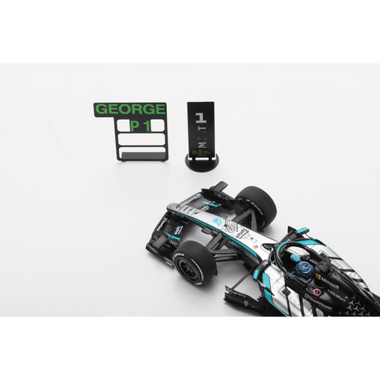 Spark S9380 1:43 - Mercedes-AMG PETRONAS Formula One Team W17 No.63 Winner Australian GP 2026 George Russell With pit board