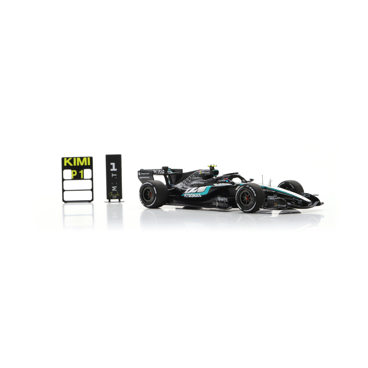 Spark S9381 1:43 - Mercedes-AMG PETRONAS Formula One Team W17 No.12 Winner Chinese GP 2026 Kimi Antonelli Bigger base plate & pit board
