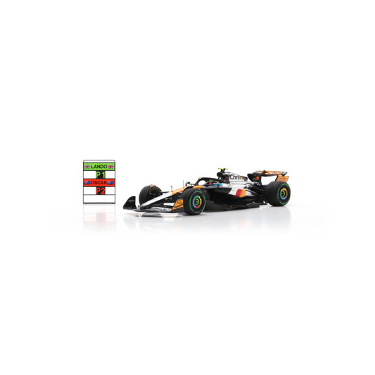 Spark S9596 1:43 - McLaren MCL39 No.4 McLaren Formula 1 Team Winner British GP 2025 Lando Norris - with pit board