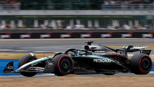 PRECOMMANDE - Spark S9598 1:43 - Mercedes W16 No.63 Mercedes-AMG PETRONAS Formula One Team British GP 2025 George Russell