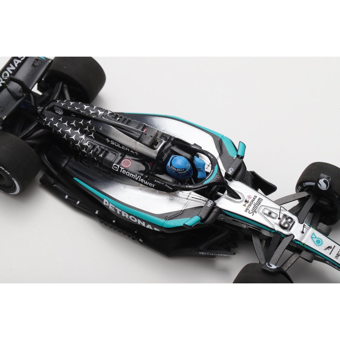 Spark S9616 1:43 - Mercedes W16 No.63 Mercedes-AMG PETRONAS Formula One Team Winner Canadian GP 2025 George Russell - with pit board