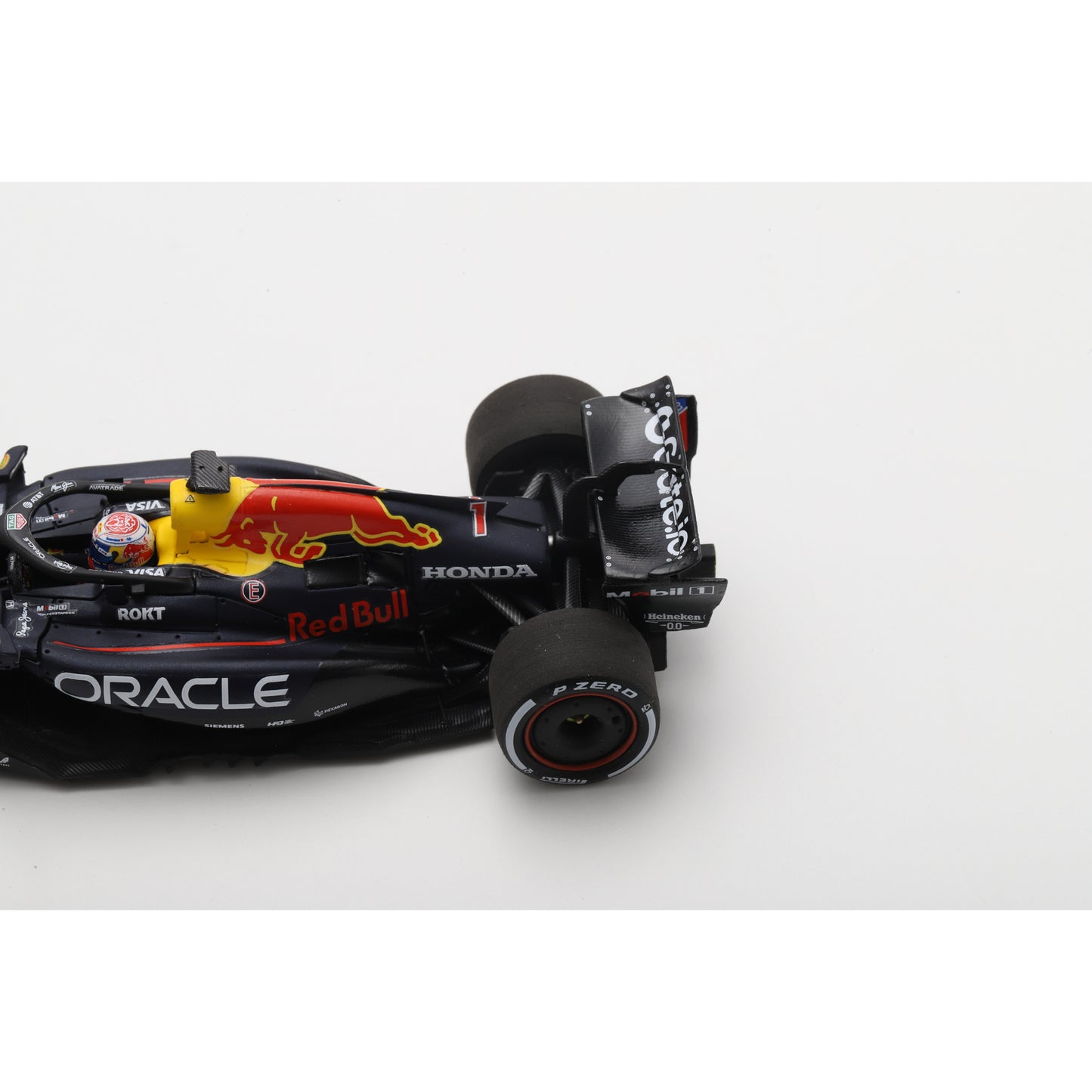 Spark S9623 1:43 - Red Bull Racing RB21 No.1 Oracle Red Bull Racing Winner Emilia-Romagna GP 2025 - RB 400 Races Max Verstappen