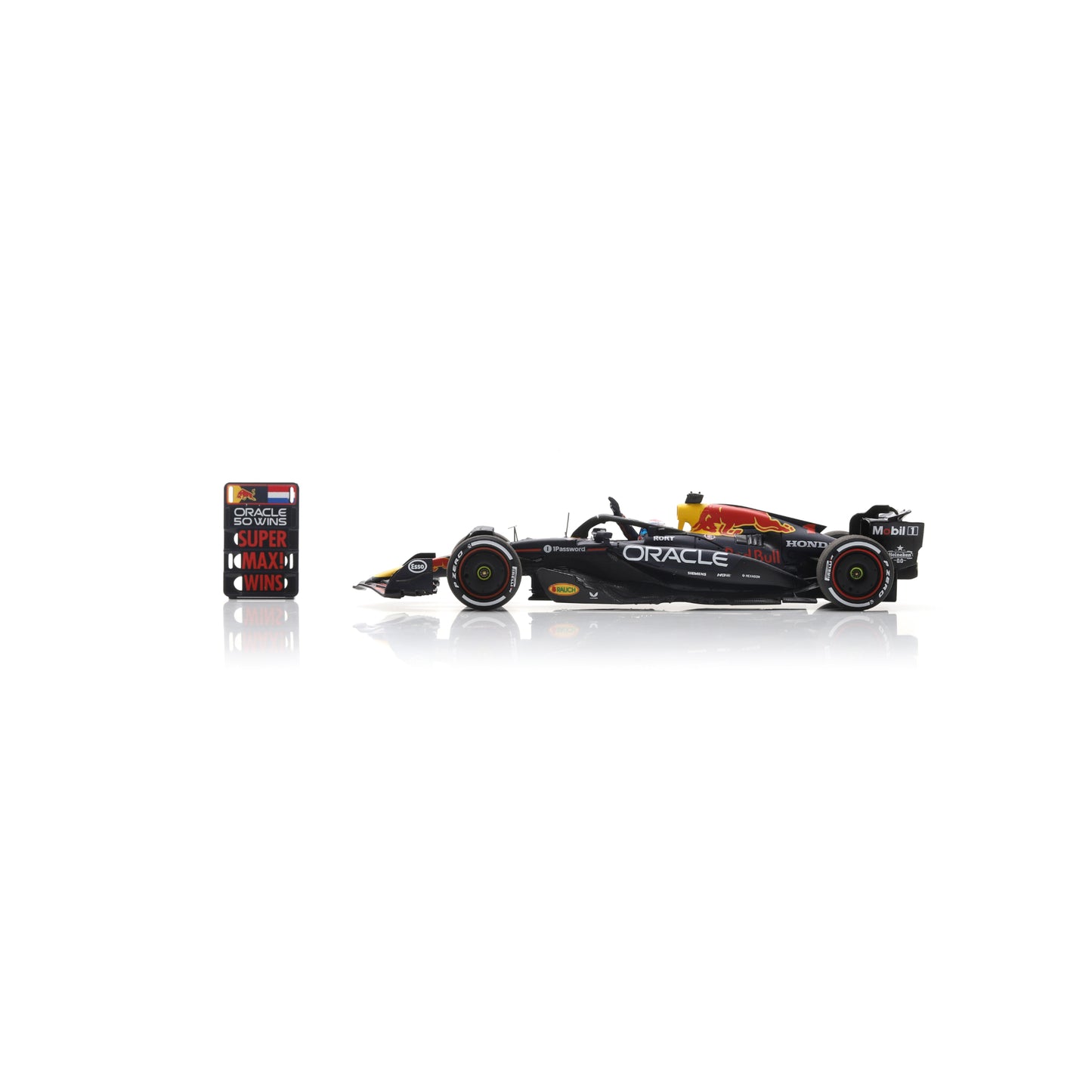 Spark S9636 1:43 - RED BULL Racing RB21 No. 1 Oracle Red Bull Racing Winner Italy GP 2025 Max Verstappen - Oracle 50 Wins (with pit board)